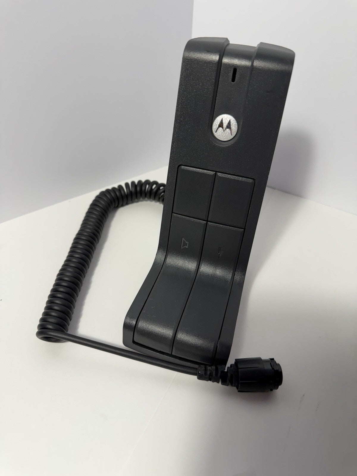 Motorola XTL5000 UHF R2 450-520mhz Radio Base Station With GMRS