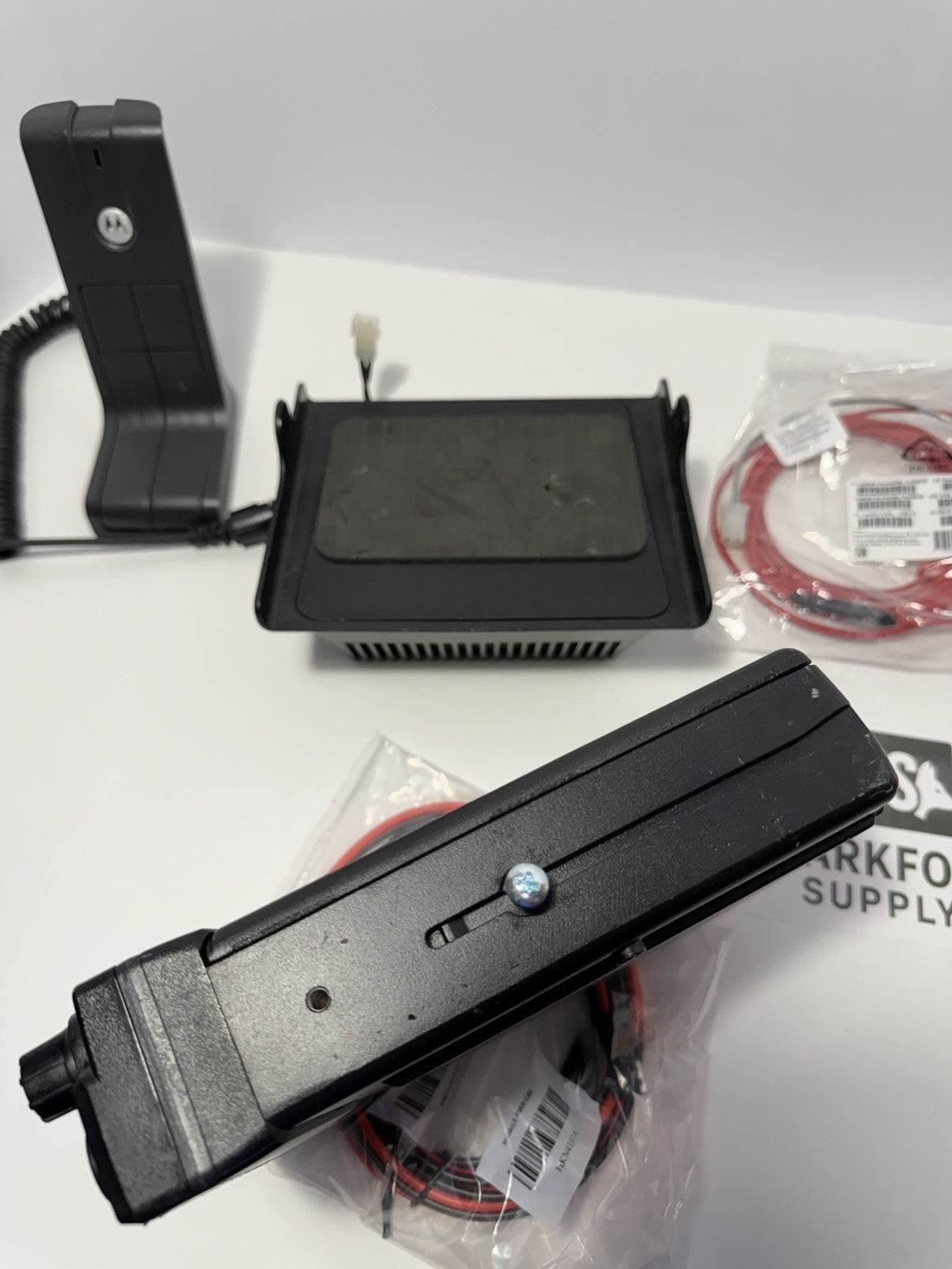 Motorola XTL5000 UHF R2 450-520mhz Radio Base Station With GMRS