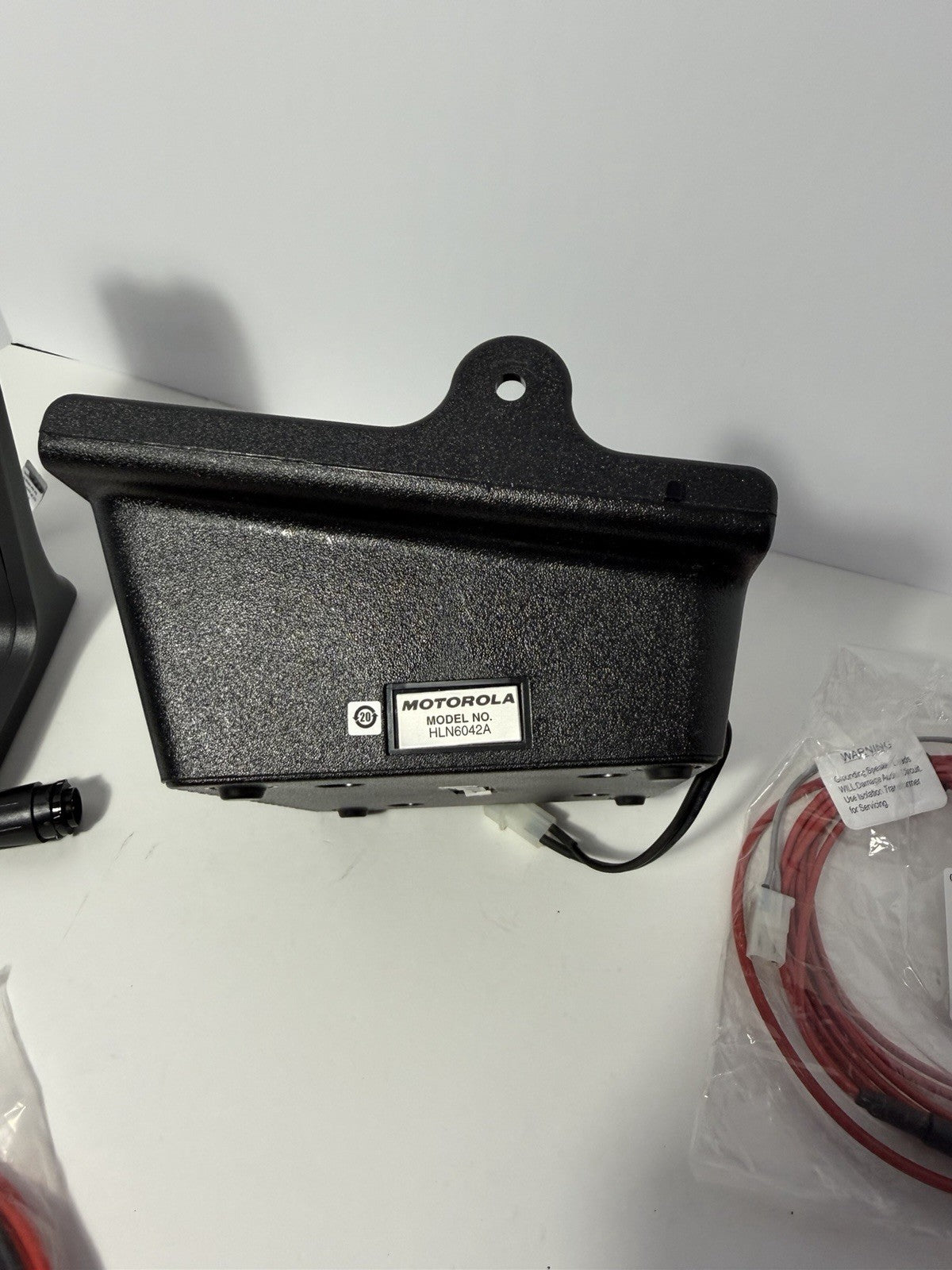 Motorola XTL5000 UHF R2 450-520mhz Radio Base Station With GMRS