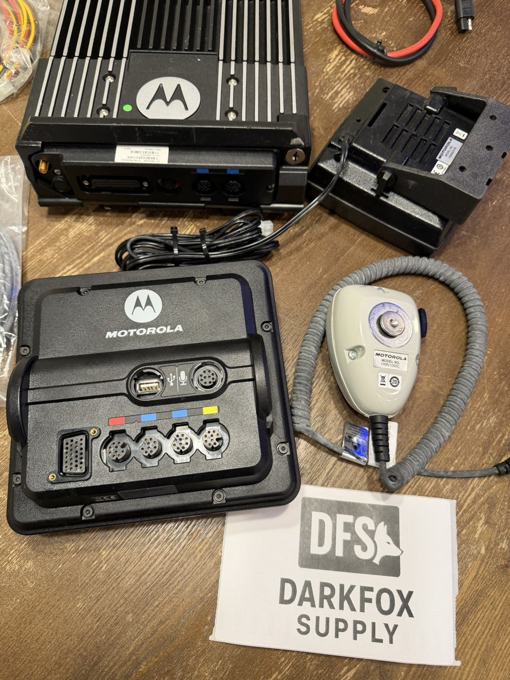 Motorola APX 7500 HP VHF/7-800MHz Dual Band Radio O9 Head Kit With AES