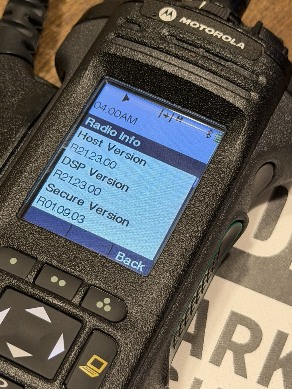 Motorola APX 7000 VHF/7-800MHz Dual Band Radio Kit With Charger!