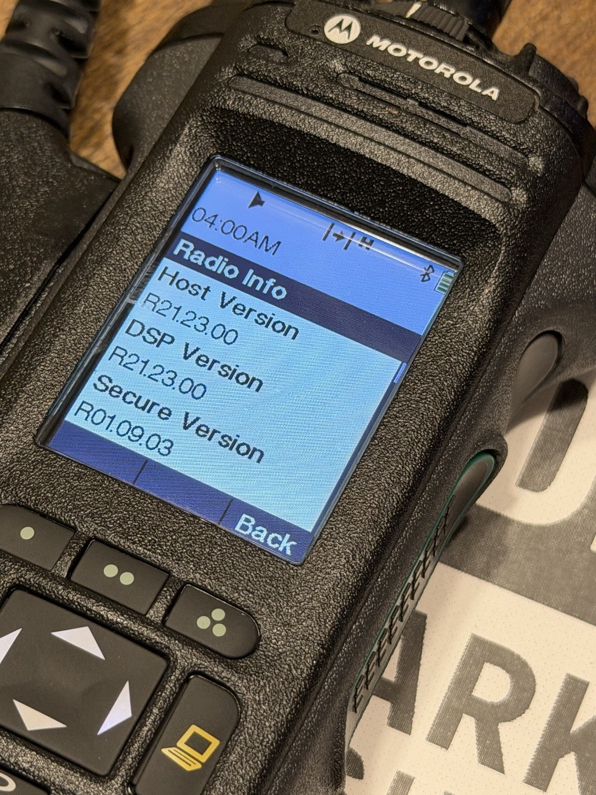 Motorola APX 7000 VHF/7-800MHz Dual Band Radio Kit With Charger!