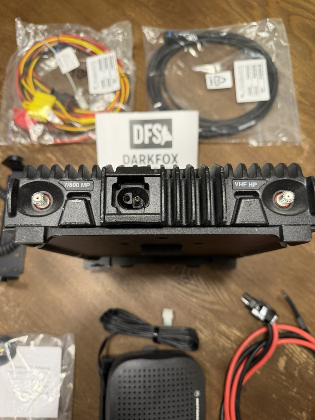 Motorola APX 7500 HP VHF/7-800MHz Dual Band Radio O9 Head Kit With AES