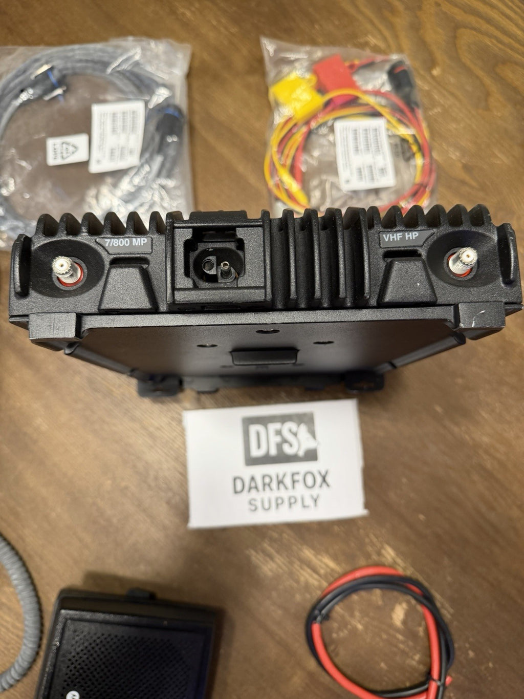 Motorola APX 7500 HP VHF/7-800MHz Dual Band Radio O9 Head Kit With AES