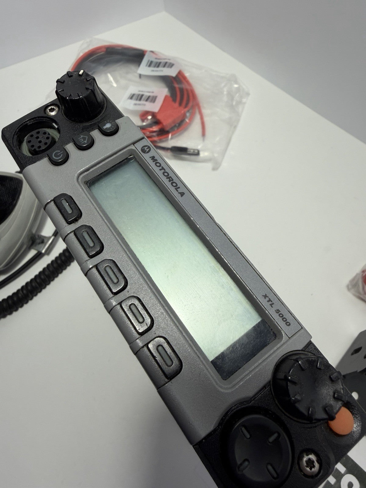 Motorola XTL5000 UHF R2 450-520mhz Radio Kit With GMRS