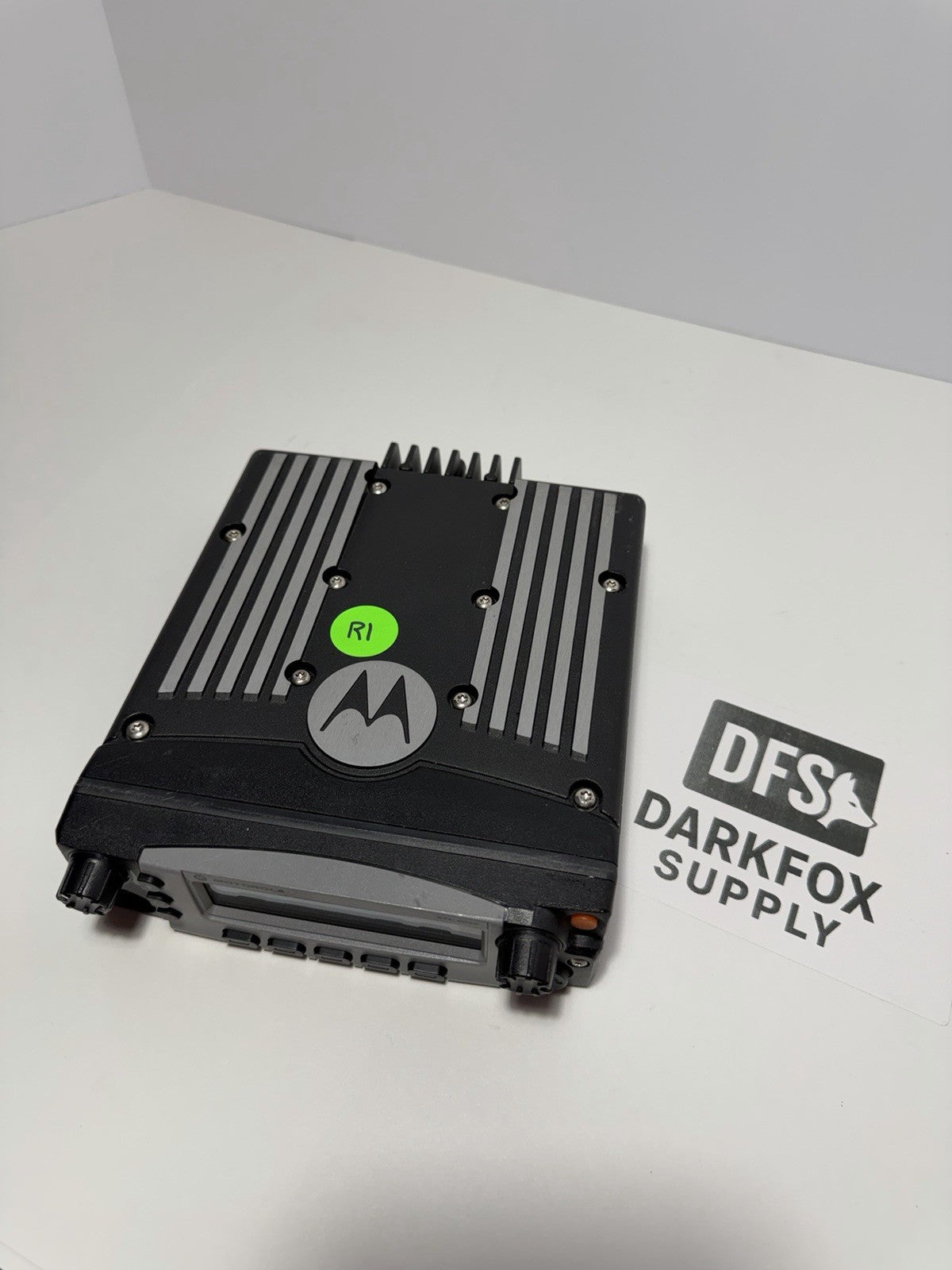 Motorola XTL5000 UHF R1 380-470mhz Radio with GMRS and AES
